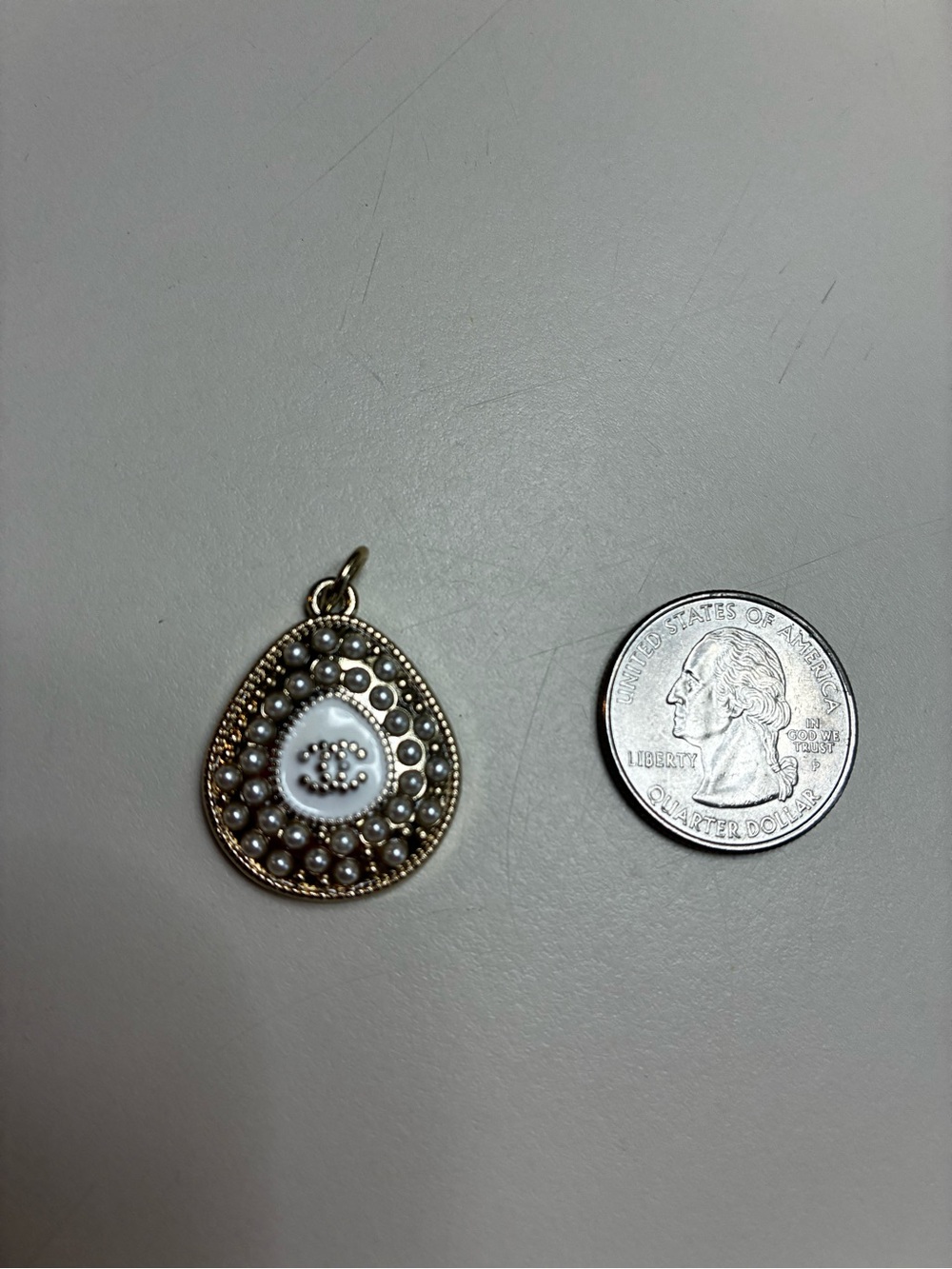 Chanel stamped Gold and Black Pearl Teardrop Pendant charm zipper pull - Picture 4 of 4